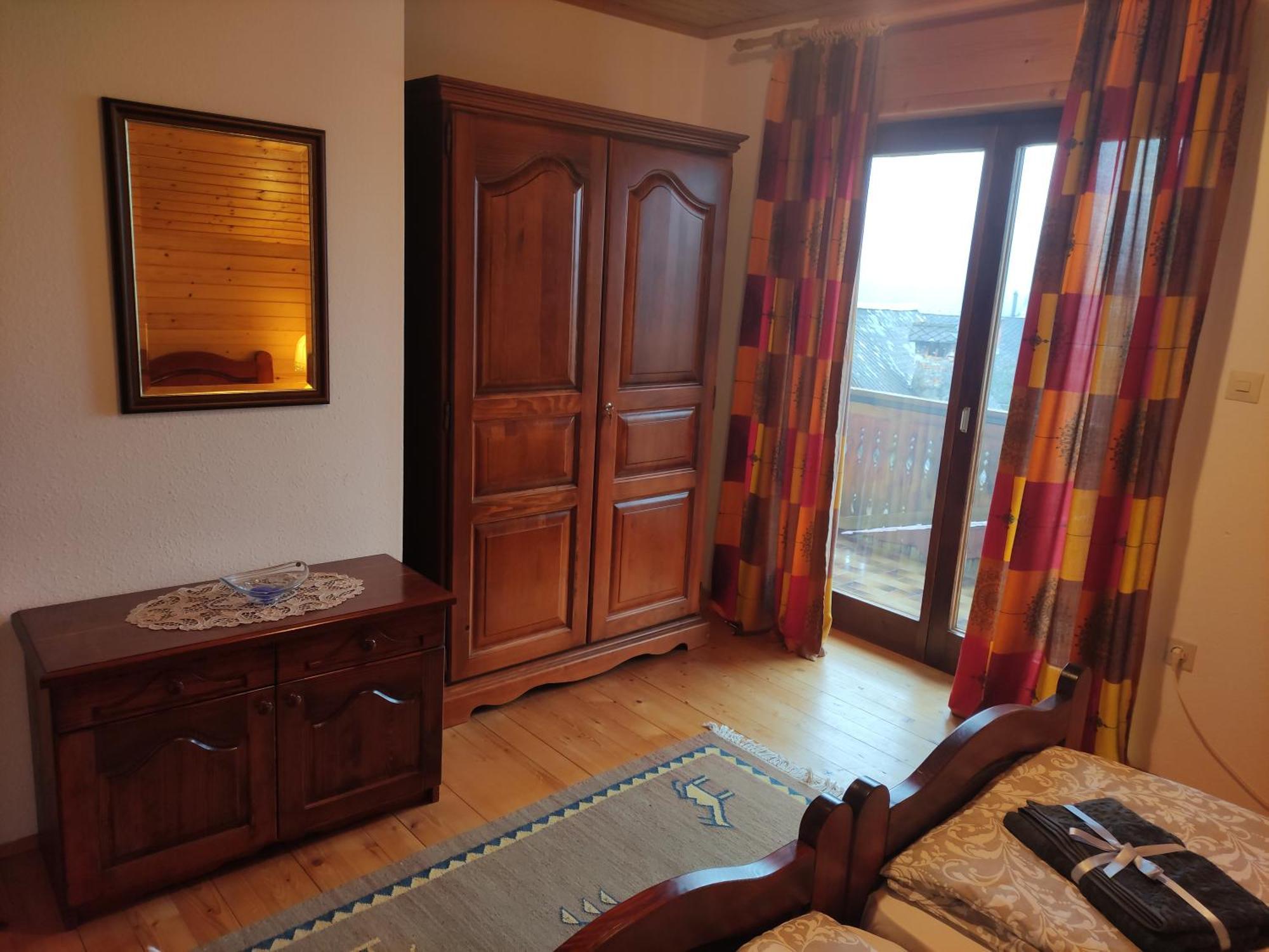Alp House Otel Bohinjska Bela Oda fotoğraf